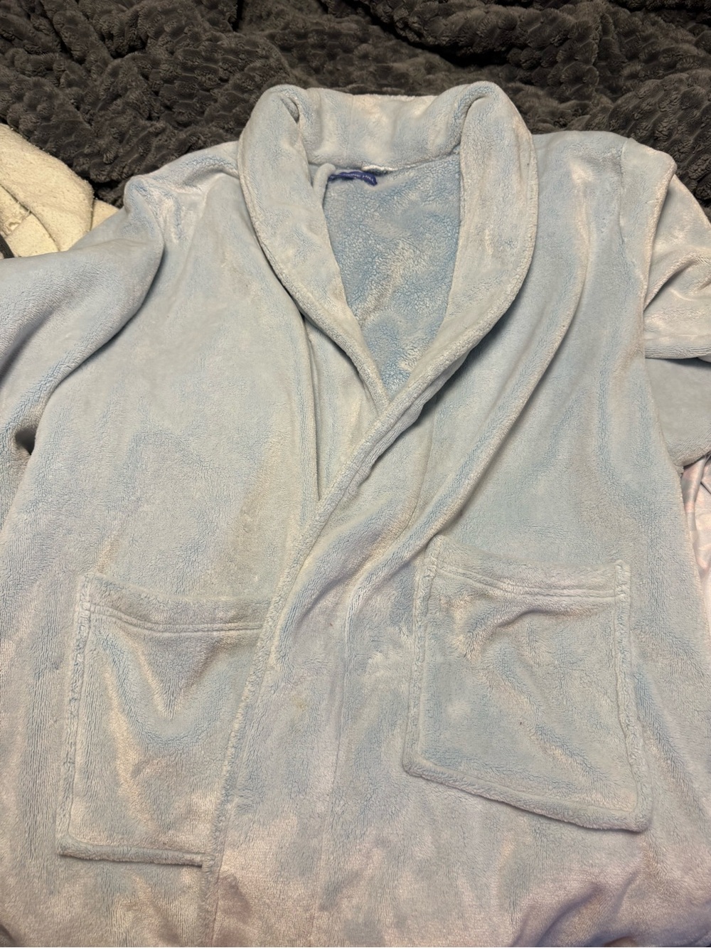 Pine Cone Hill Robe - Picture 1 of 3
